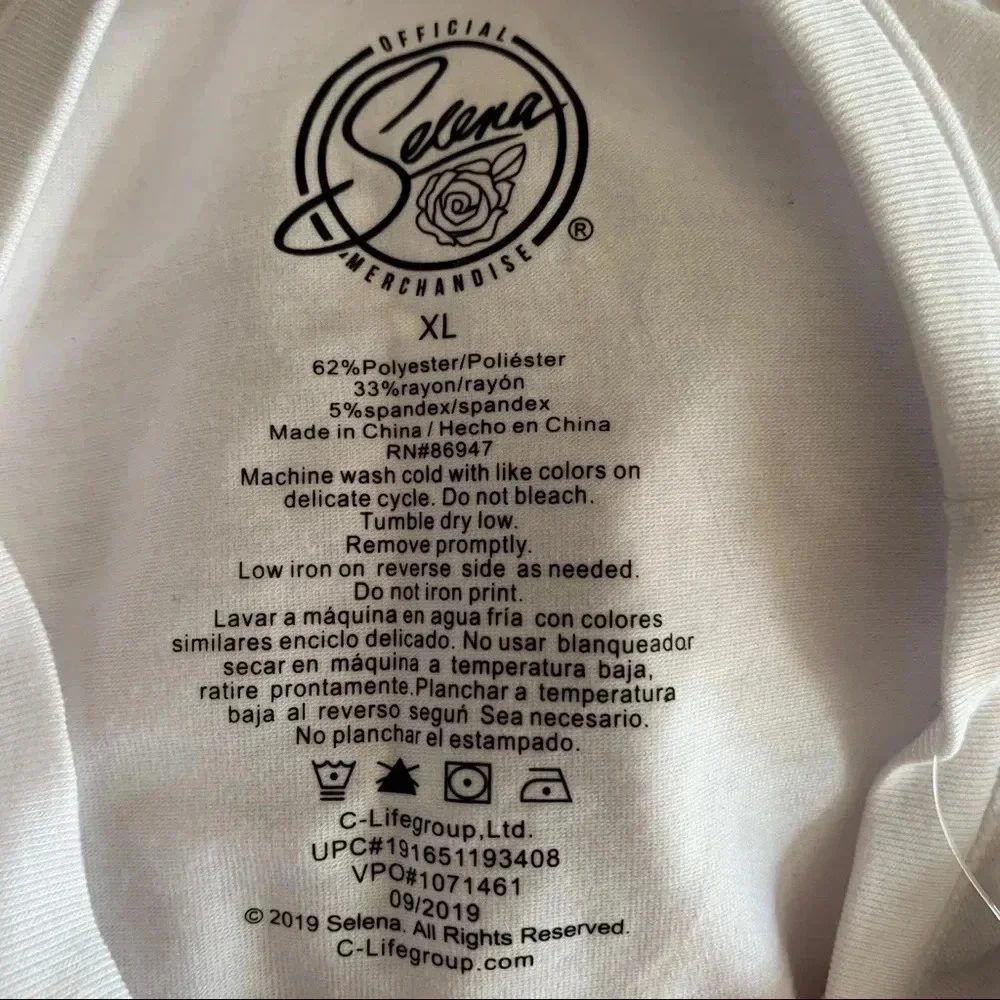 **NEW Selena Official Merchandise T-shirt - Picture 6 of 6